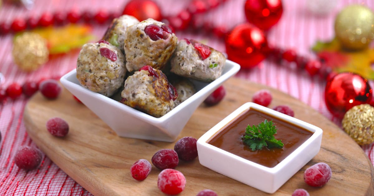 Pesto Parmesan &amp; Cranberry Turkey Meatballs - Mind Over Munch