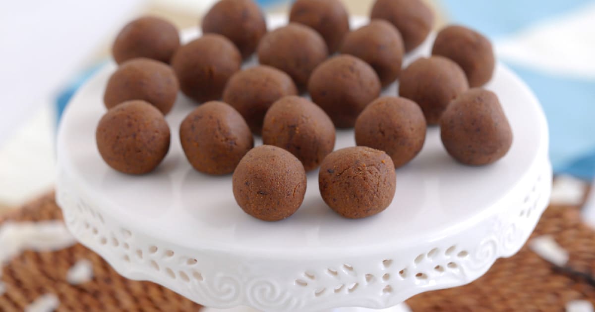 Cookie No Bake Energy Balls | Vegan 2 Ingredient Dessert - Mind Over Munch