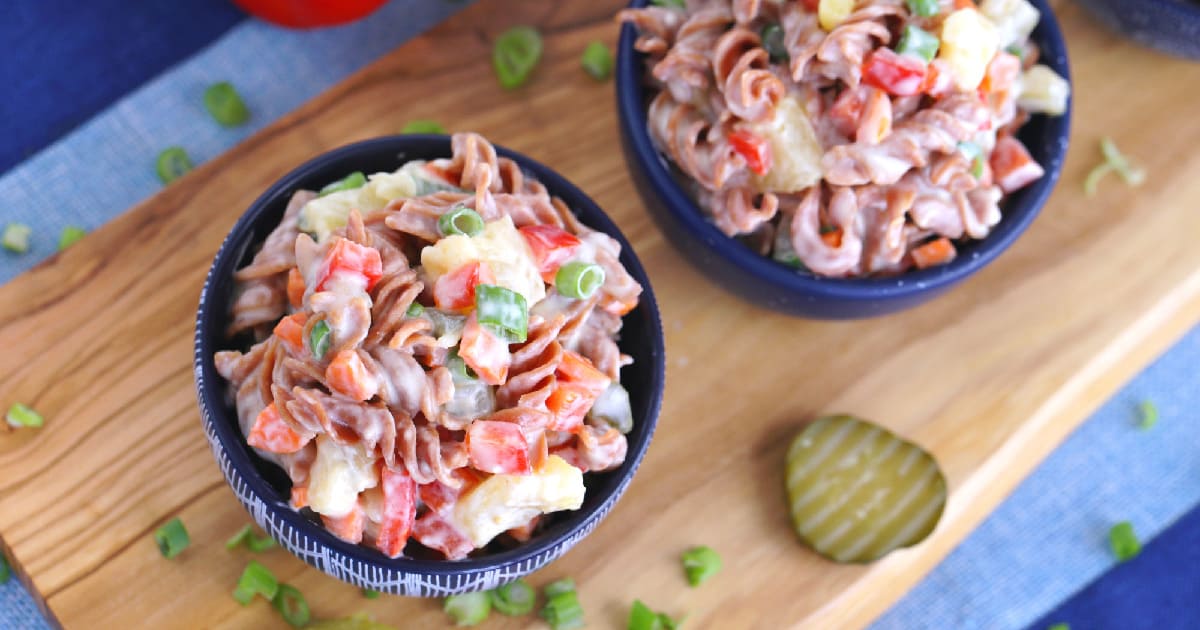 Hawaiian Style Vegan Pasta Salad | Easy Meal Prep Lunch - Mind Over Munch