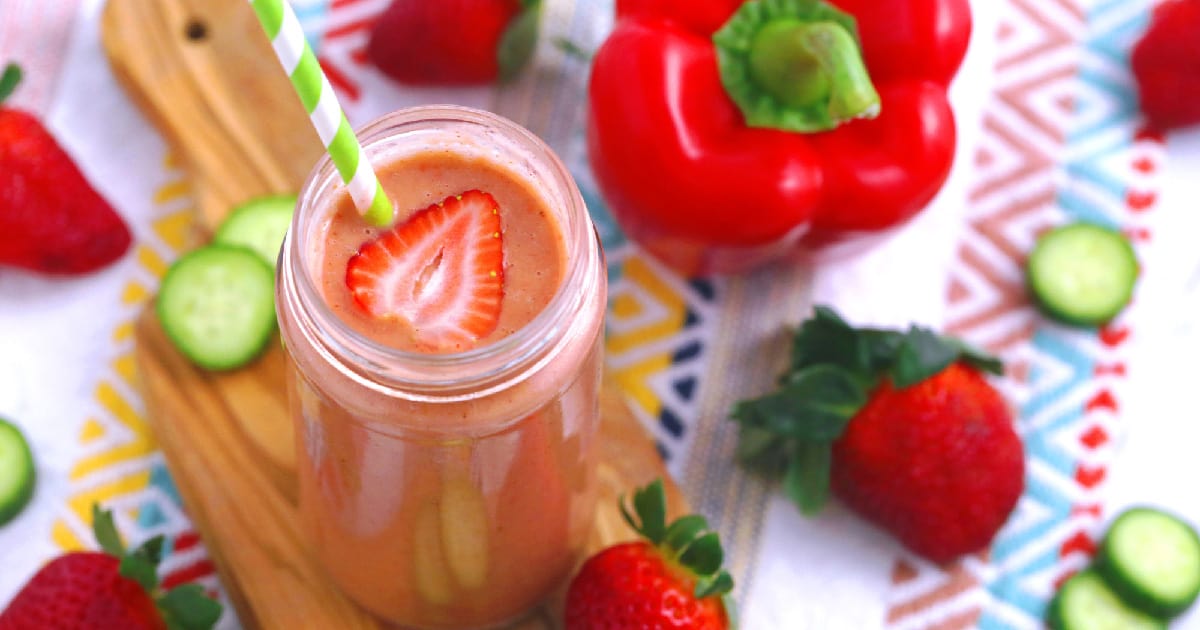 Bell Pepper & Strawberry Vegetable Smoothie
