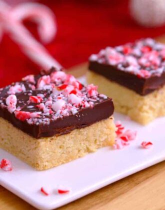 Chocolate Peppermint Shortbread Bars, gluten free shortbread, chocolate shortbread, almond flour shortbread, low carb holiday desserts