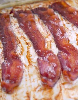 How to Cook Bacon in the Oven, baking bacon, how to bake bacon, how long to cook bacon in oven, bacon in oven temp, baked bacon recipe, how to freeze cooked bacon, keto breakfast ideas, low carb breakfast recipes, keto meal prep, keto diet recipes, keto breakfast meal prep