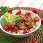 BLAT Savory Oatmeal, bacon avocado tomato oatmeal, avocado oatmeal, bacon oatmeal, savory oatmeal breakfast, BLT oatmeal, simple savory oatmeal, savory oats easy healthy breakfast ideas