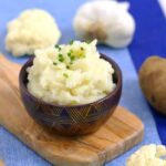 How to Make Cauliflower Mashed Potatoes, healthy cauliflower mashed potatoes, cauliflower potato mash, easy dinner ideas, easy side dish ideas, healthy meal prep ideas, cheap healthy meal prep