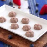 Blueberry & Strawberry Fat Bombs, berry fat bomb recipe, easy blueberry fat bombs, coconut oil fat bombs, blueberry fat bombs keto, keto blueberry fat bombs recipe, fat bombs with coconut oil, keto blueberry coconut fat bombs, blueberry fat bombs, blueberry fat bomb recipe
