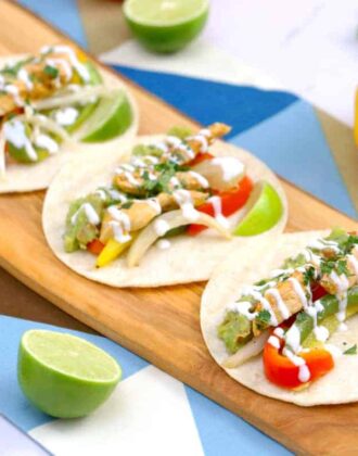 Instant pot chicken fajitas recipe, chicken fajitas instant pot, instant pot chicken tacos, instant pot chicken fajita recipe, how to make chicken fajitas in instant pot, best instant pot recipes, pressure cooker meals, healthy pressure cooker recipes