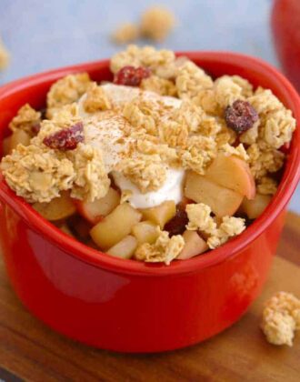 Microwave Breakfast Apple Crisp