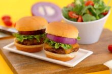 Hawaiian Roll Cheeseburger Sliders