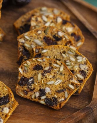 Dried Fruit and Nut Crackers