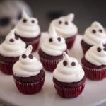 Mini Halloween Ghost Cupcakes