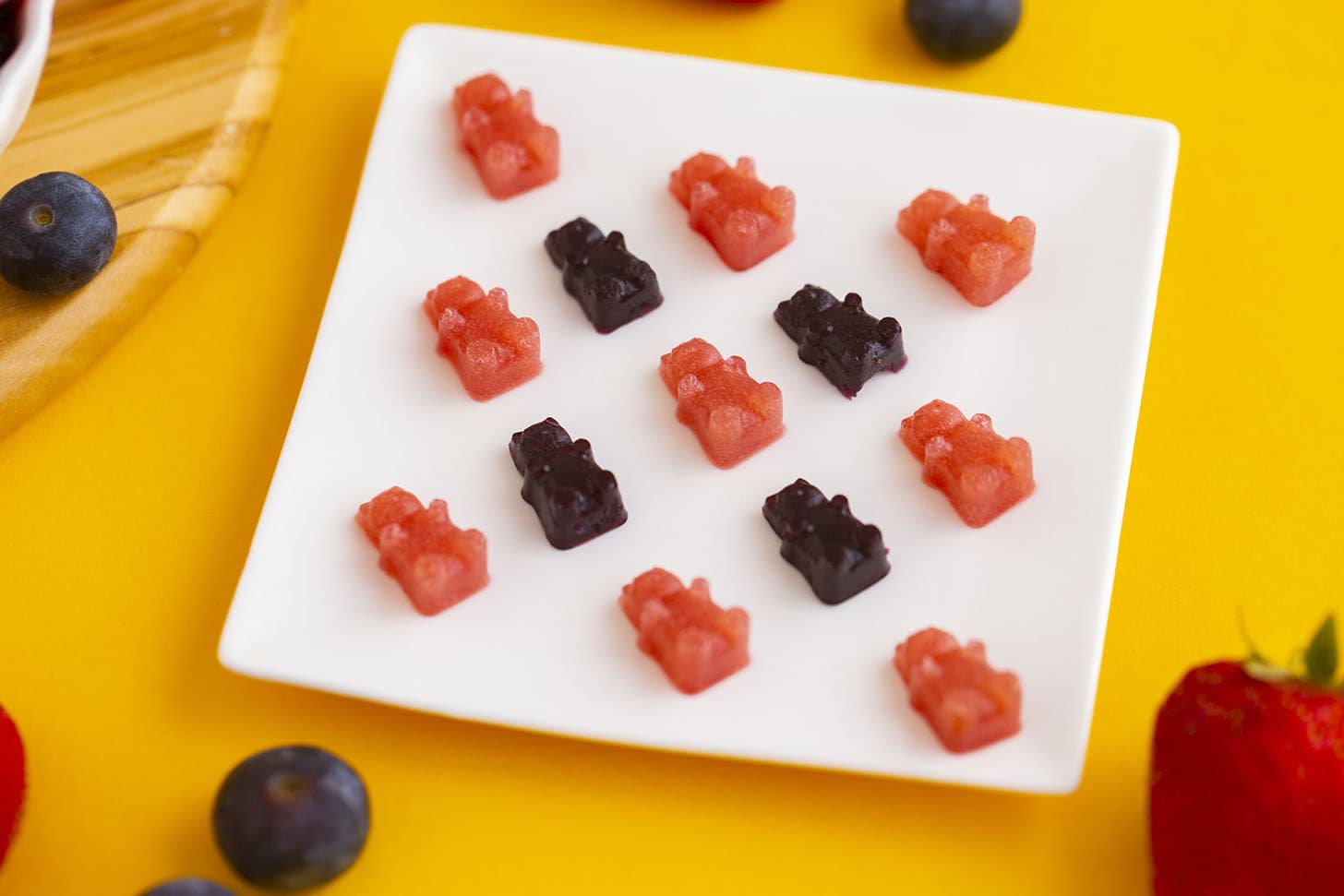 Healthy Gummy Bears with Fruit Juice Mind Over Munch